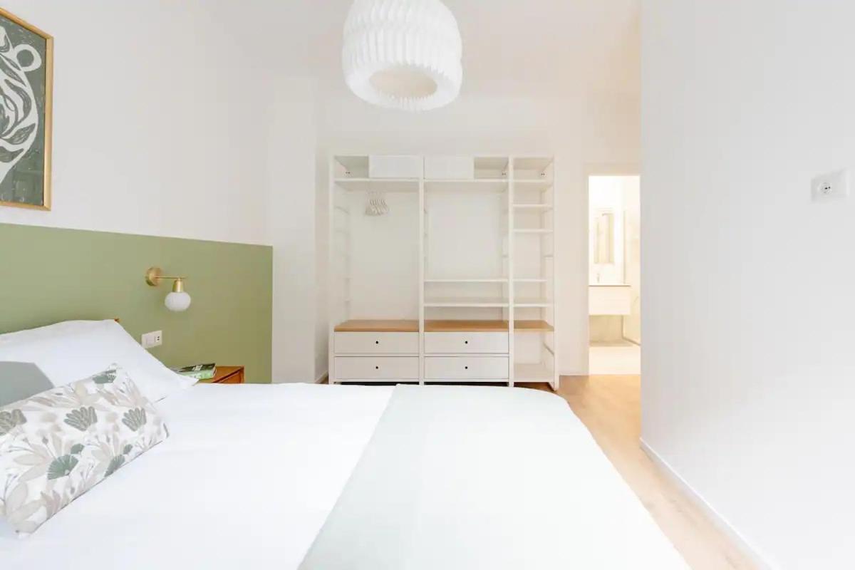 Luxury 2 Bedroom Apartament, Close To San Siro, Fiera And 10 Min Metro To Duomo Milánó Kültér fotó