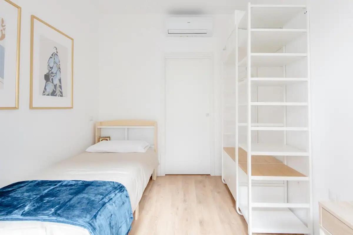 Luxury 2 Bedroom Apartament, Close To San Siro, Fiera And 10 Min Metro To Duomo Milánó Kültér fotó