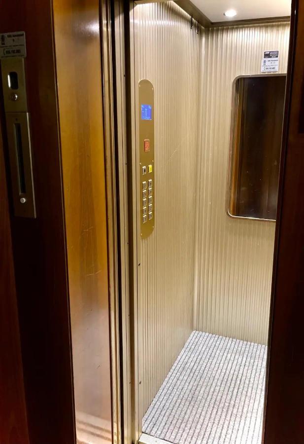 Luxury 2 Bedroom Apartament, Close To San Siro, Fiera And 10 Min Metro To Duomo Milánó Kültér fotó