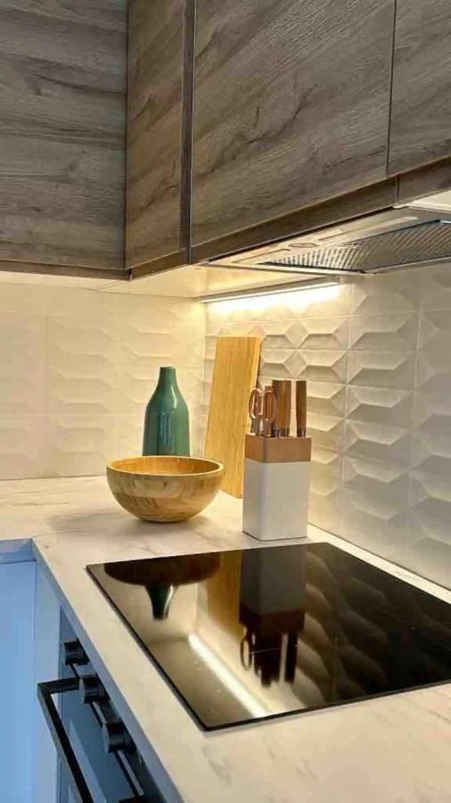 Luxury 2 Bedroom Apartament, Close To San Siro, Fiera And 10 Min Metro To Duomo Milánó Kültér fotó